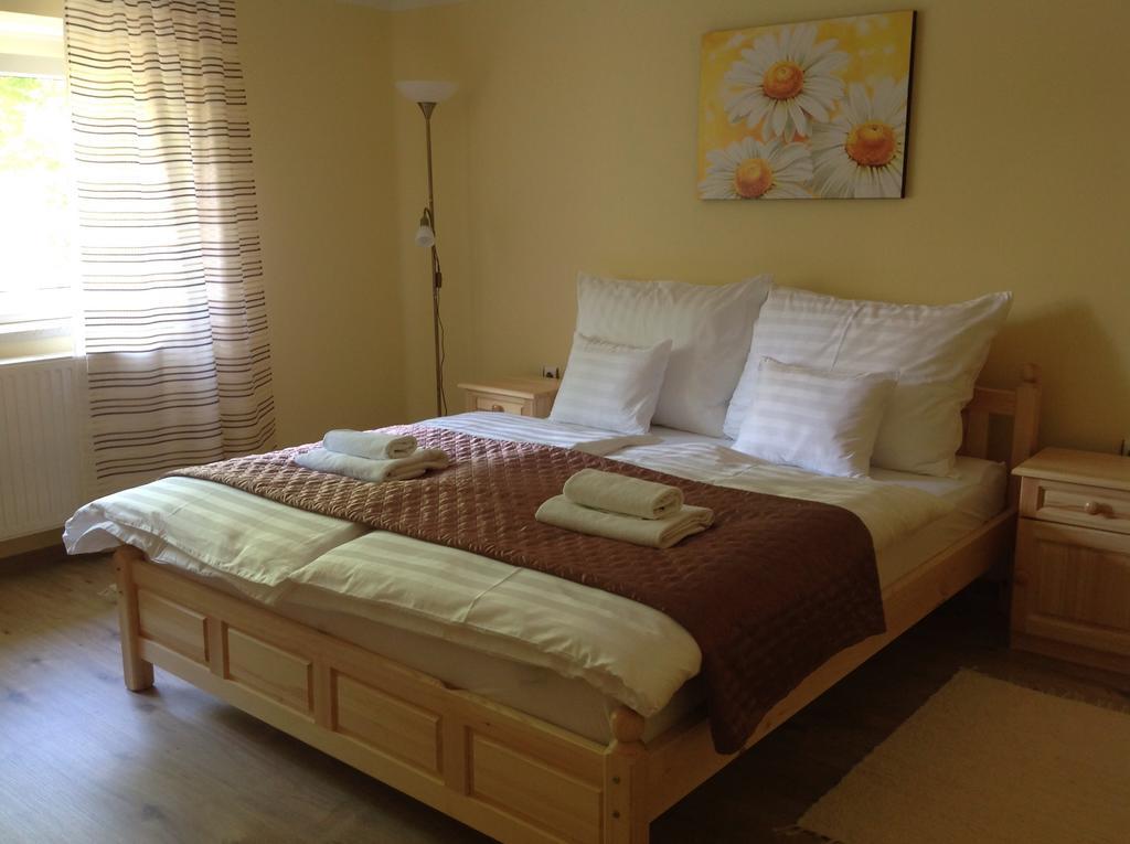 Honved Apartmanhaz Heviz Room photo