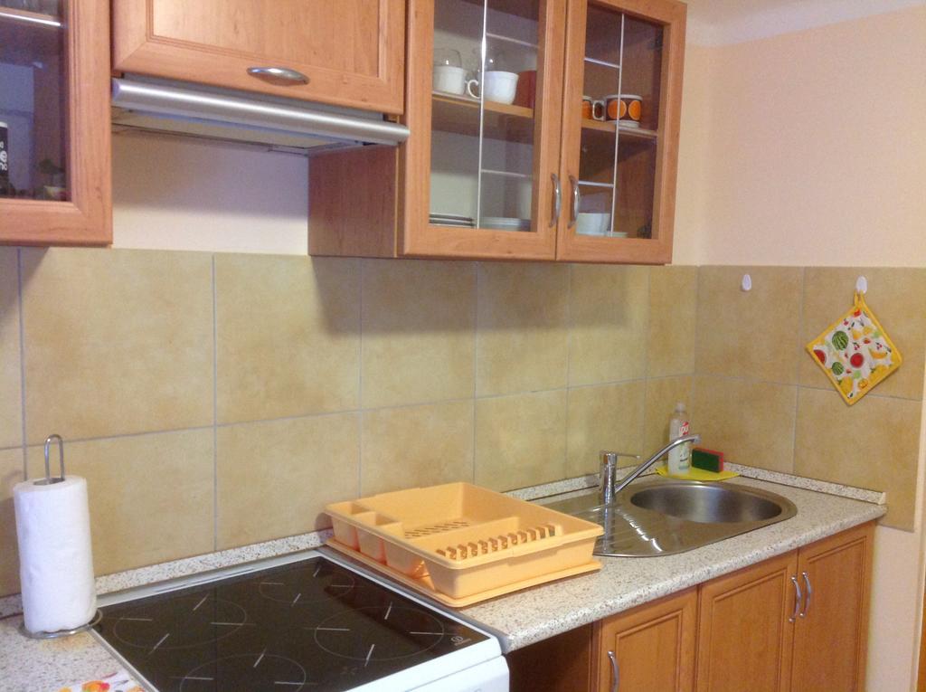 Honved Apartmanhaz Heviz Exterior photo